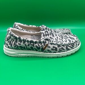 HEY DUDES WOMENS Leopard Print Slip-On Shoes